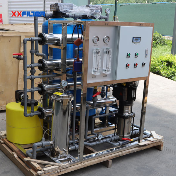 化工行業(yè)用純水反滲透設(shè)備