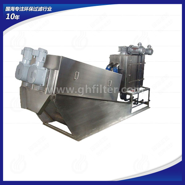 工業(yè)廢水處理設備疊螺式污水脫泥機GH131